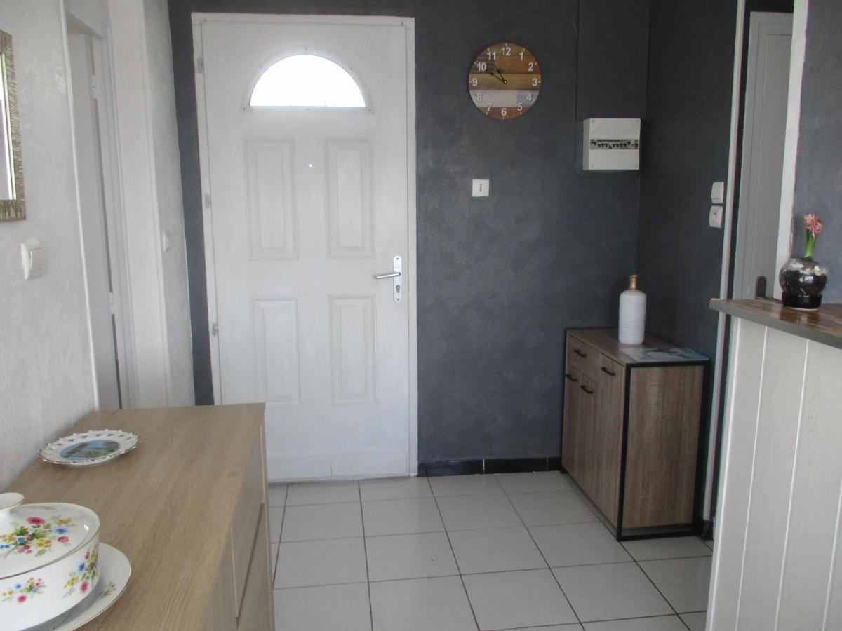 Apartamento Bellevue La Tour-dʼAuvergne Exterior foto