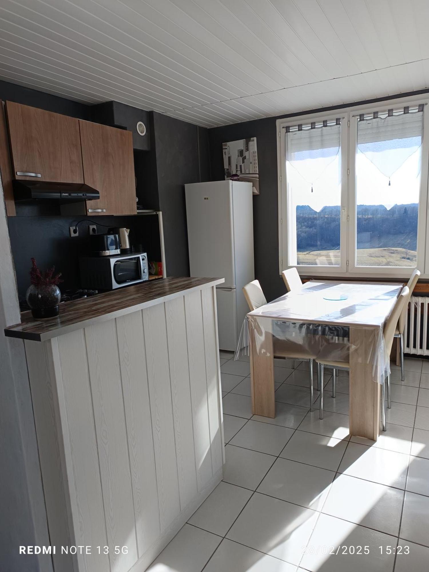Apartamento Bellevue La Tour-dʼAuvergne Exterior foto